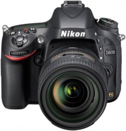 D600